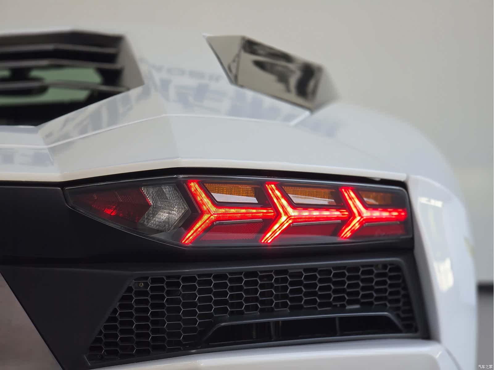 Lamborghini Aventador, 2012 22