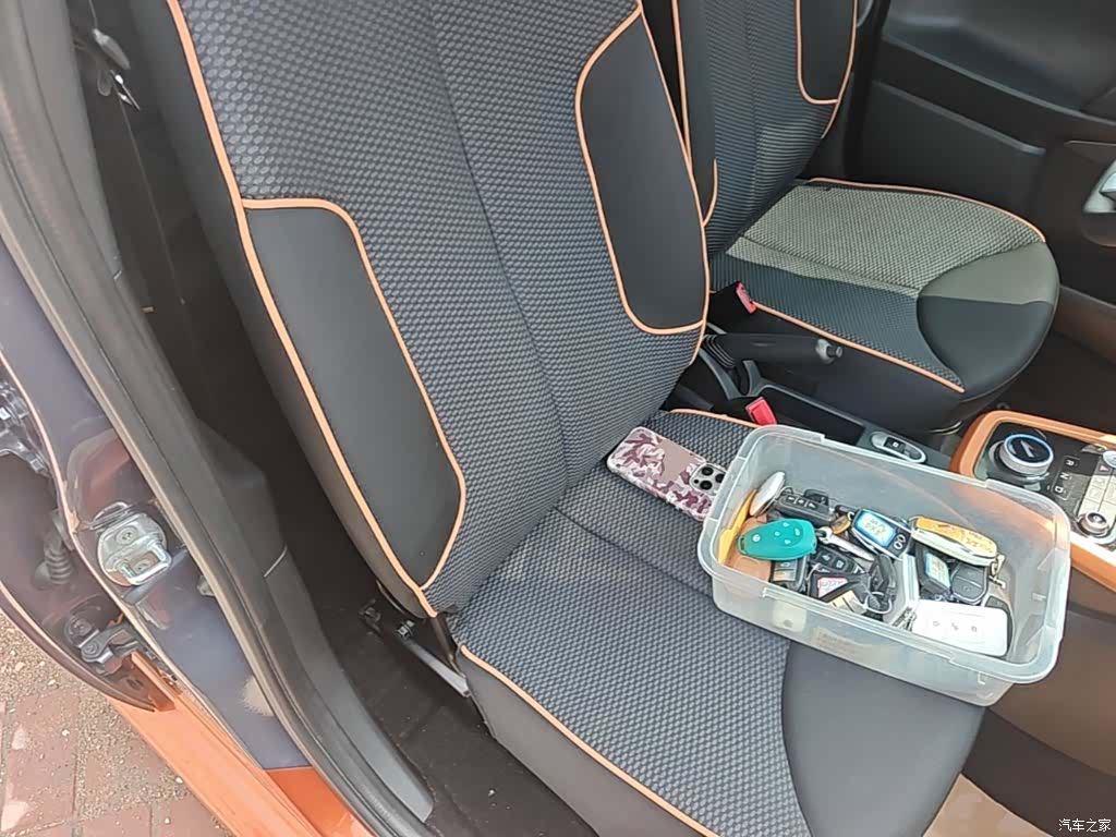 BYD e1, 2019 25