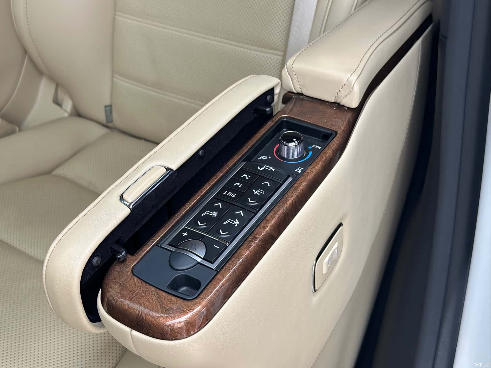 Toyota Alphard, 2017 16