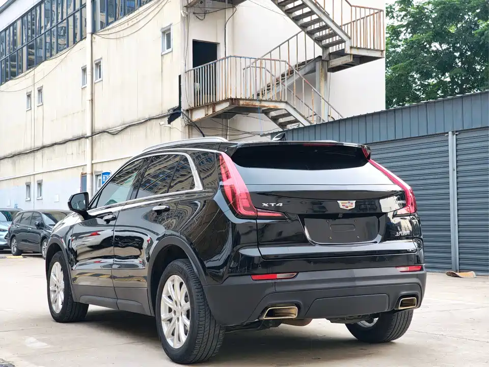 Cadillac XT4