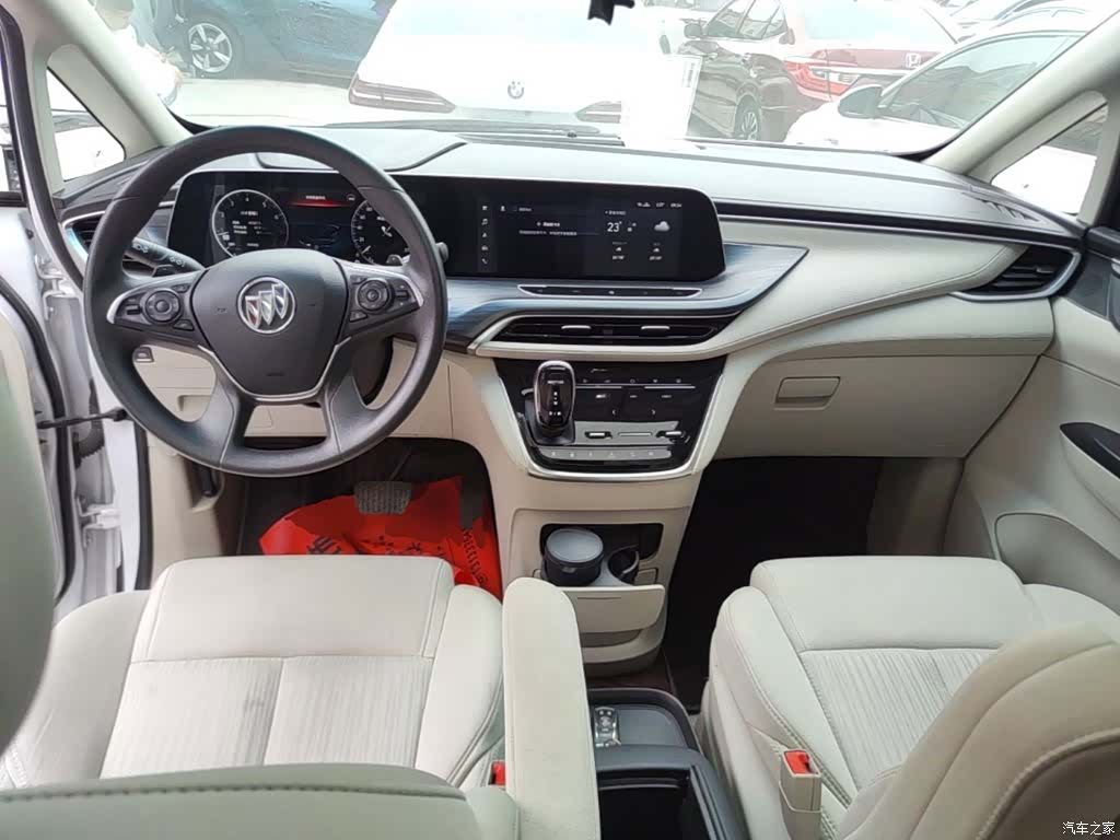 Buick GL8, 2022 10