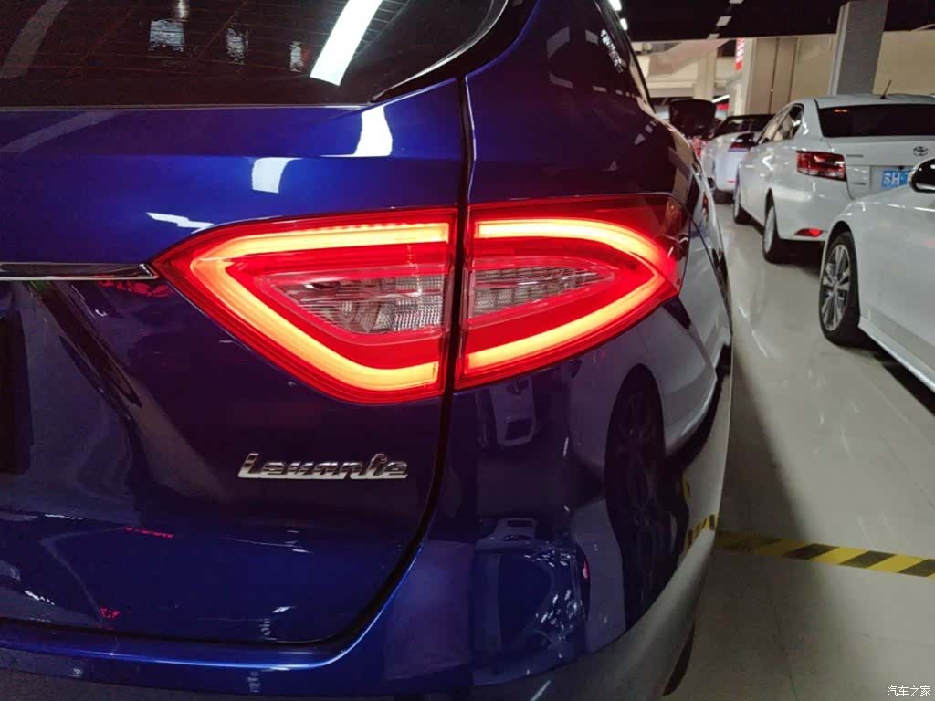 Maserati Levante, 2018 8