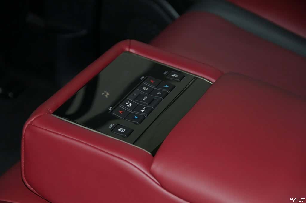 Lexus LX, 2020 31
