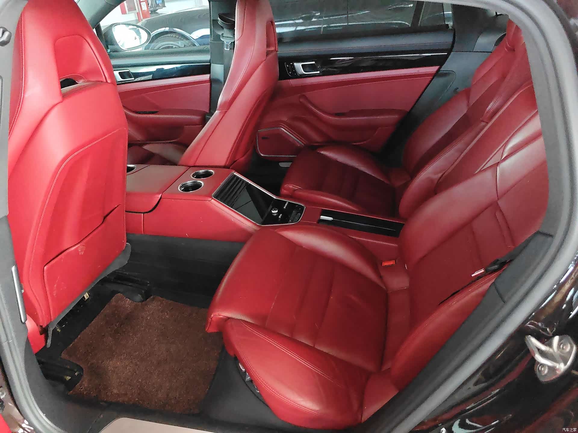 Porsche Panamera, 2018 6