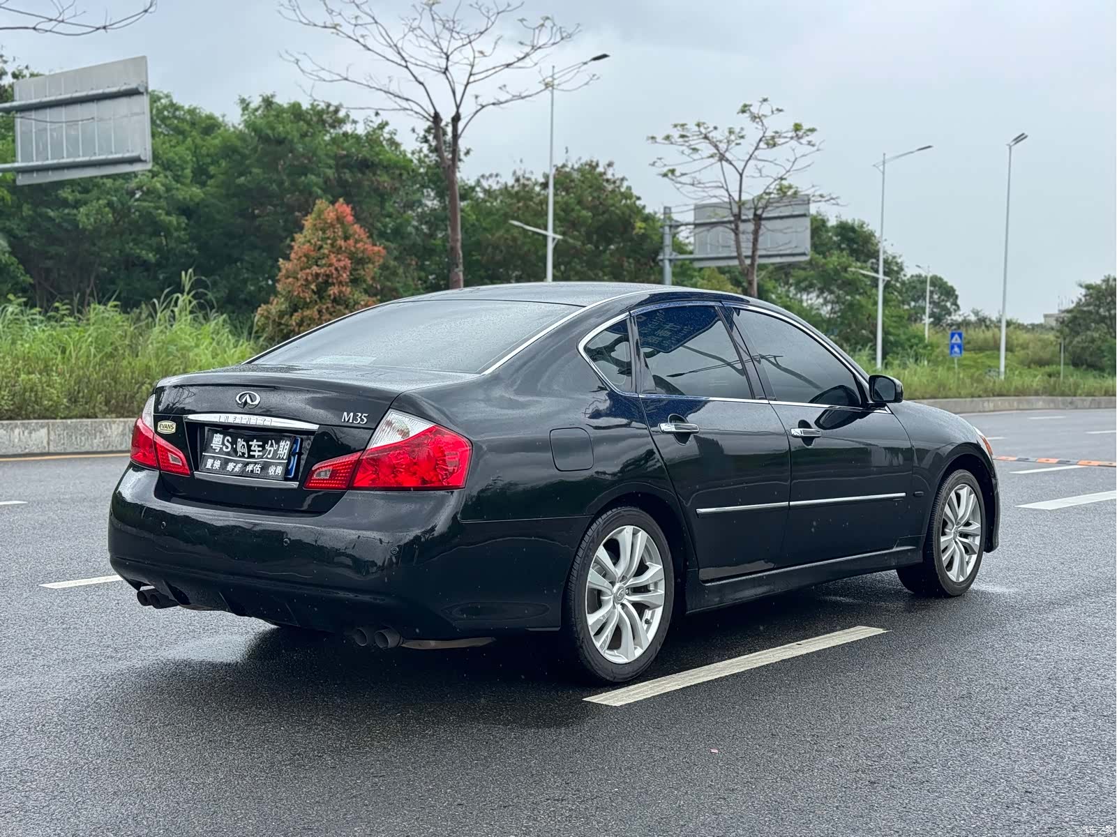 Infiniti M35, 2009 23