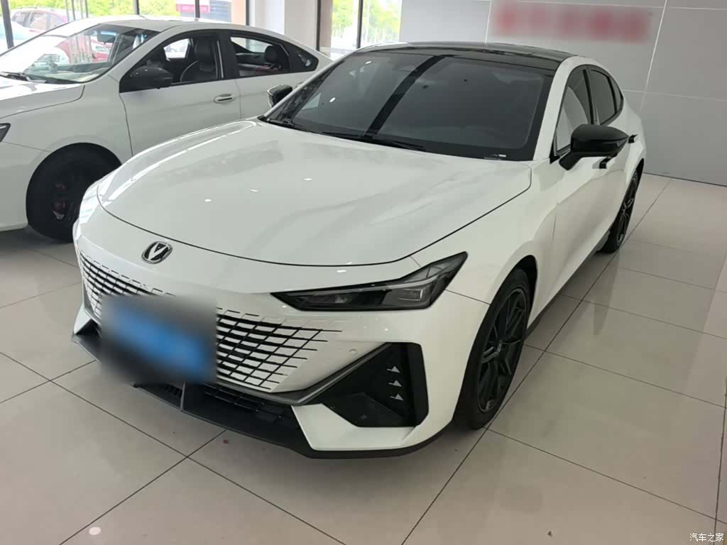 Changan UNI-V, 2024 1