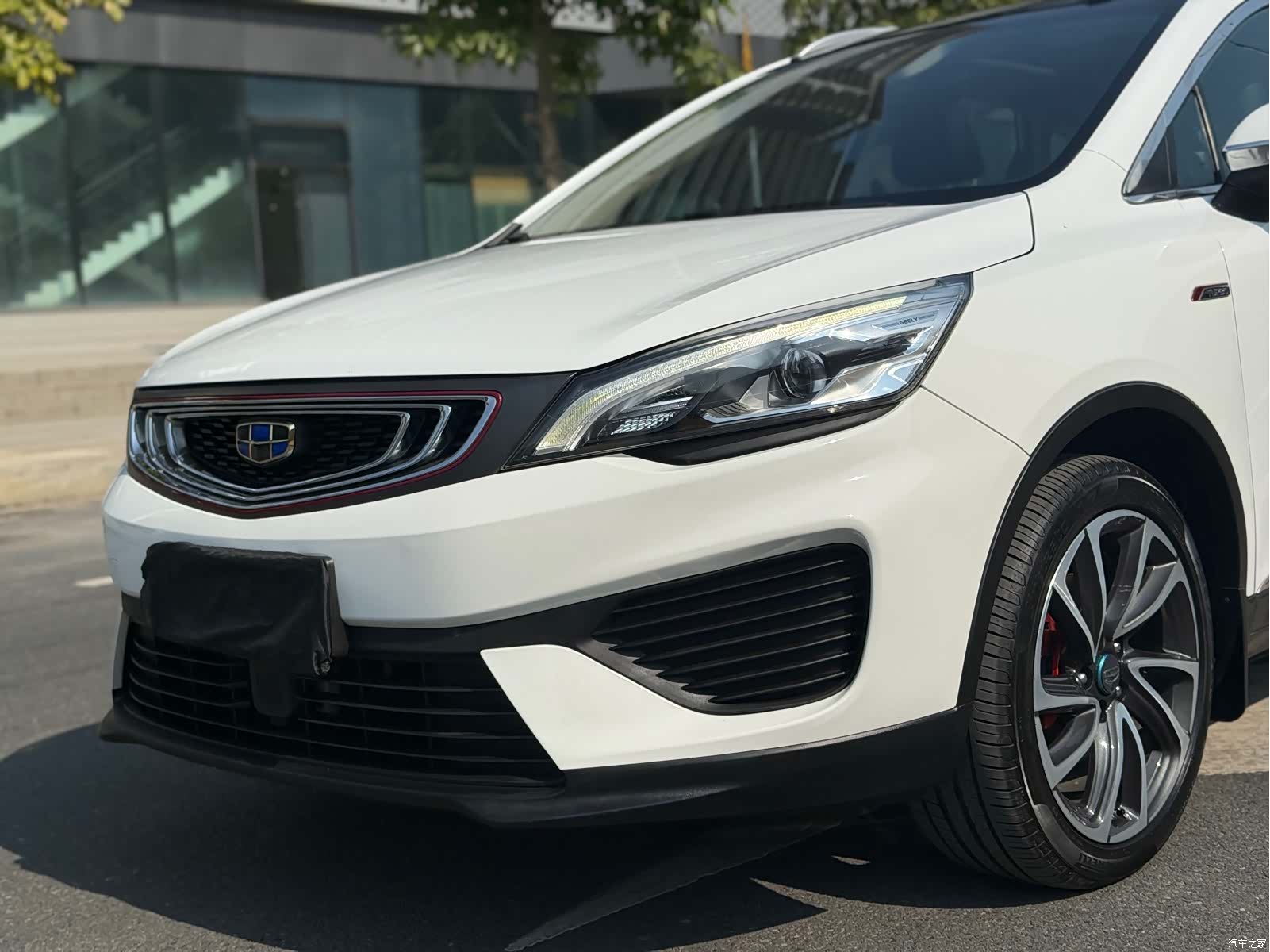 Geely Emgrand, 2018 16