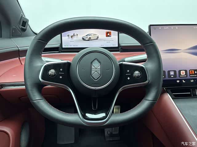 Luxeed S7, 2025 12