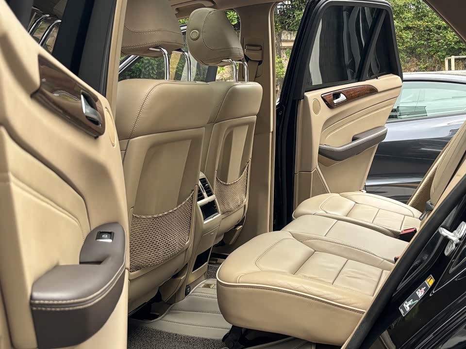 Mercedes-Benz M class