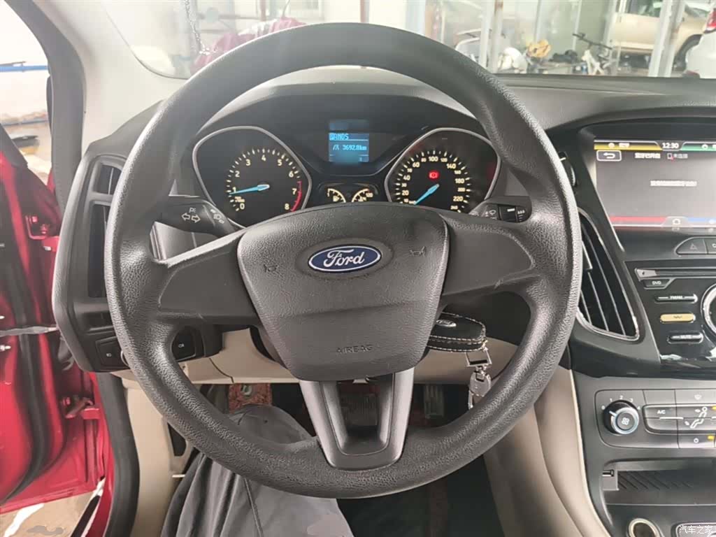 Ford Focus, 2016 11