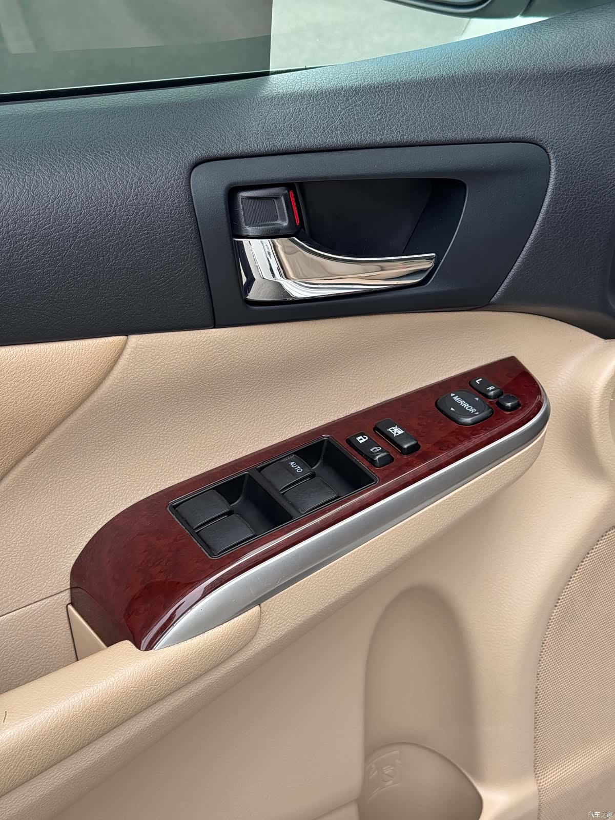 Toyota Camry, 2013 18