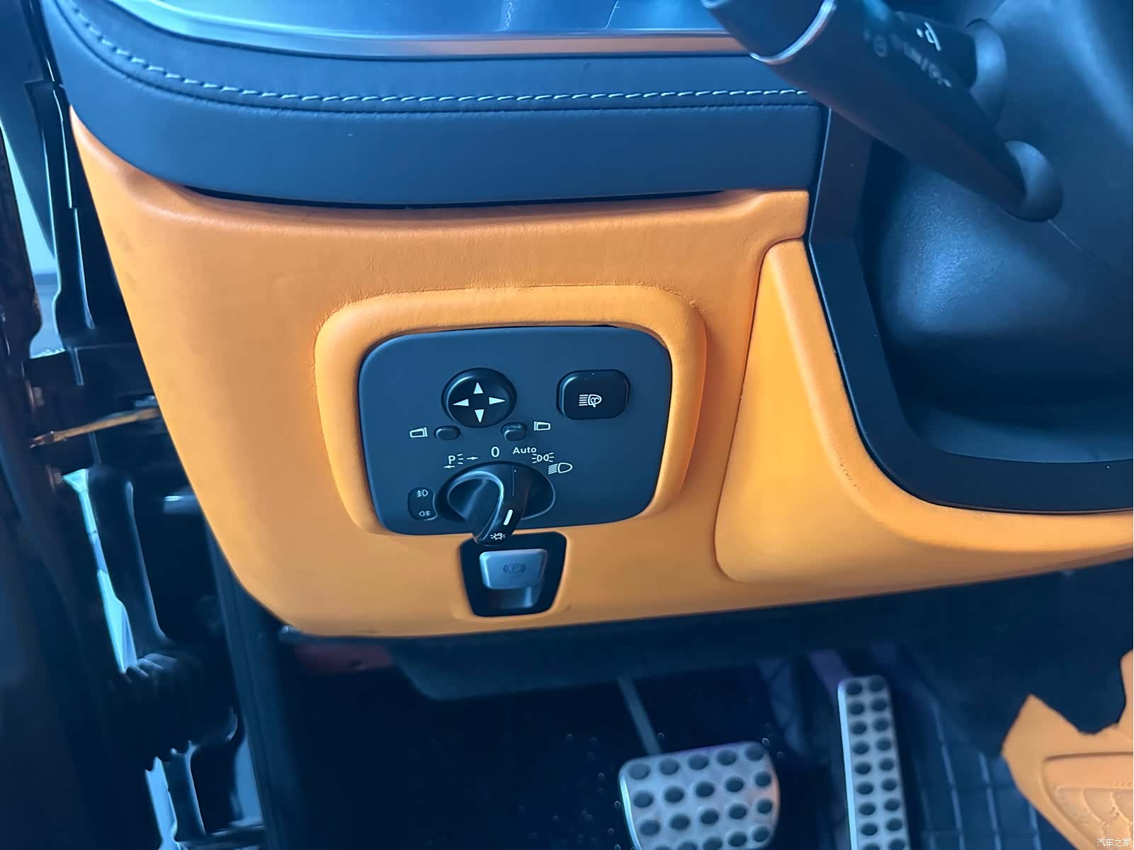 Mercedes-Benz G-Class, 2012 16