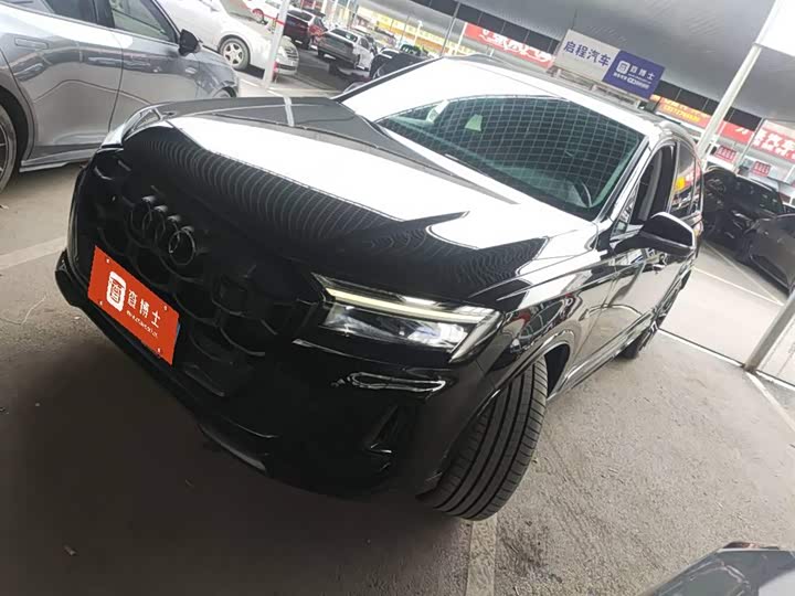 Audi Q7 55 TFSI quattro S line Black Warrior 2025