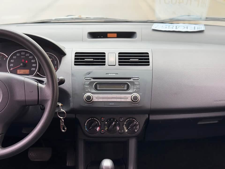 Suzuki Swift Suzuki Swift