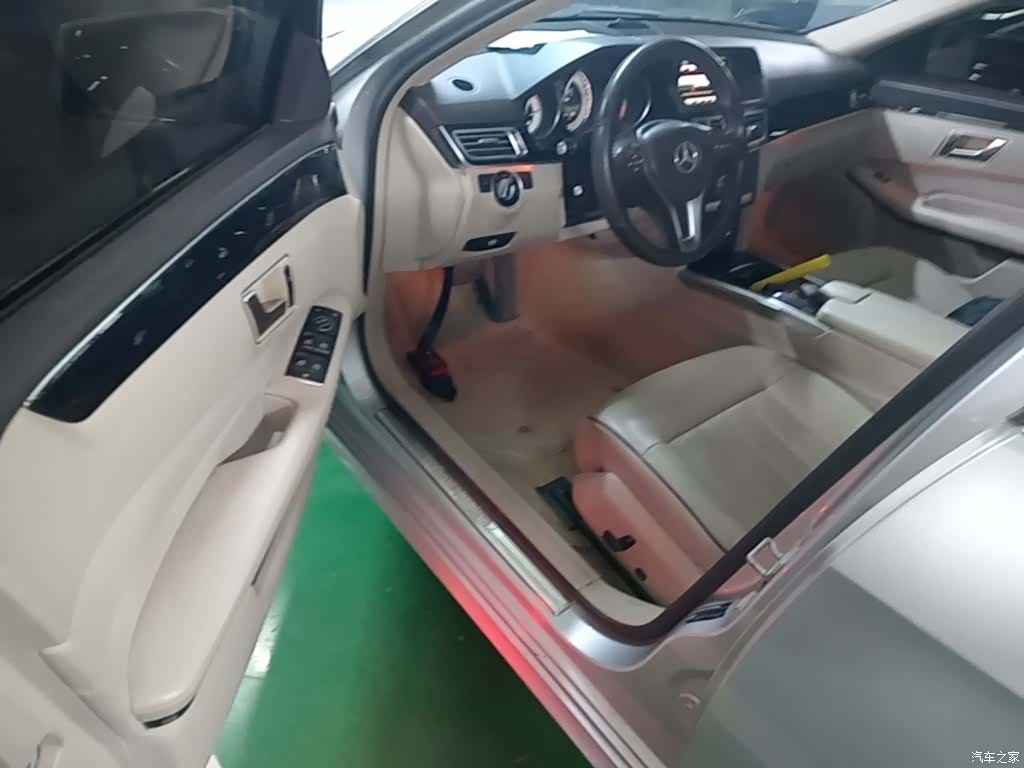 Mercedes-Benz E-Class, 2015 15