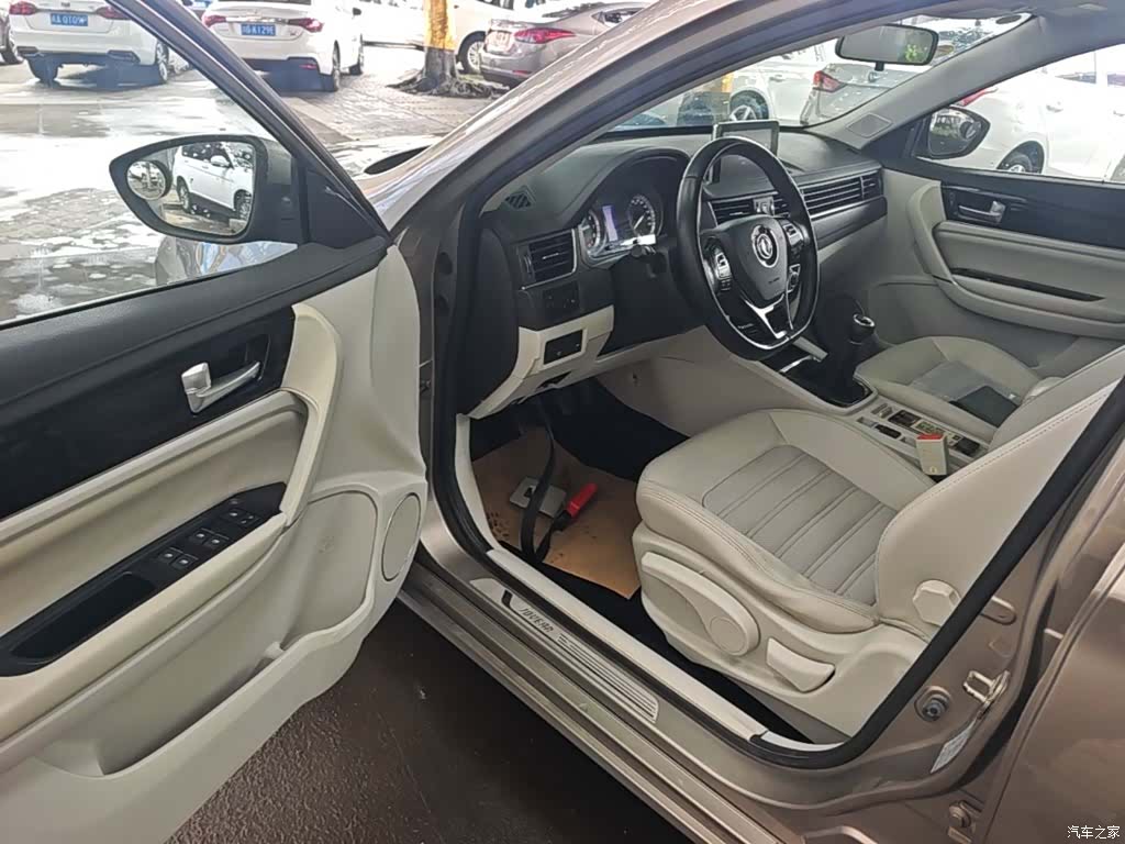 DongFeng S50, 2017 16