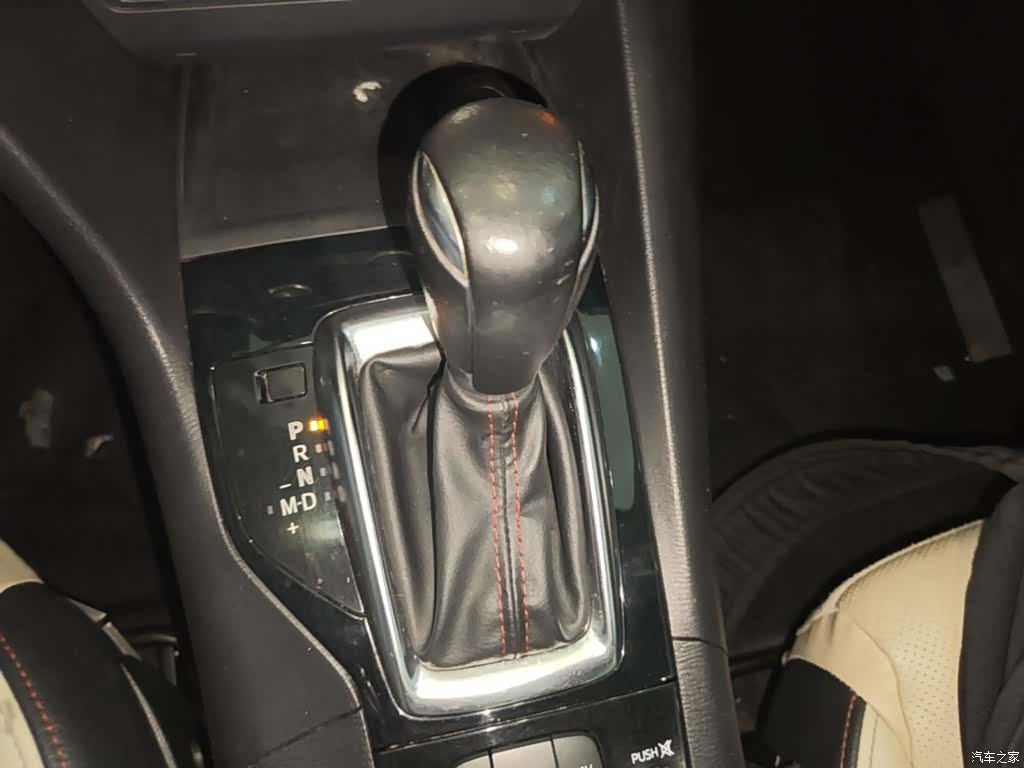 Mazda Mazda3, 2015 7