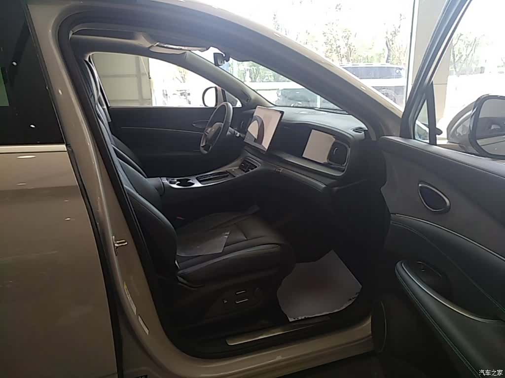 BYD HiAce, 2025 25
