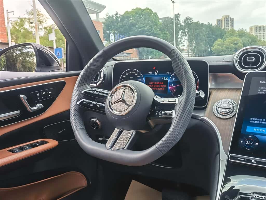 Mercedes-Benz GLC, 2024 12