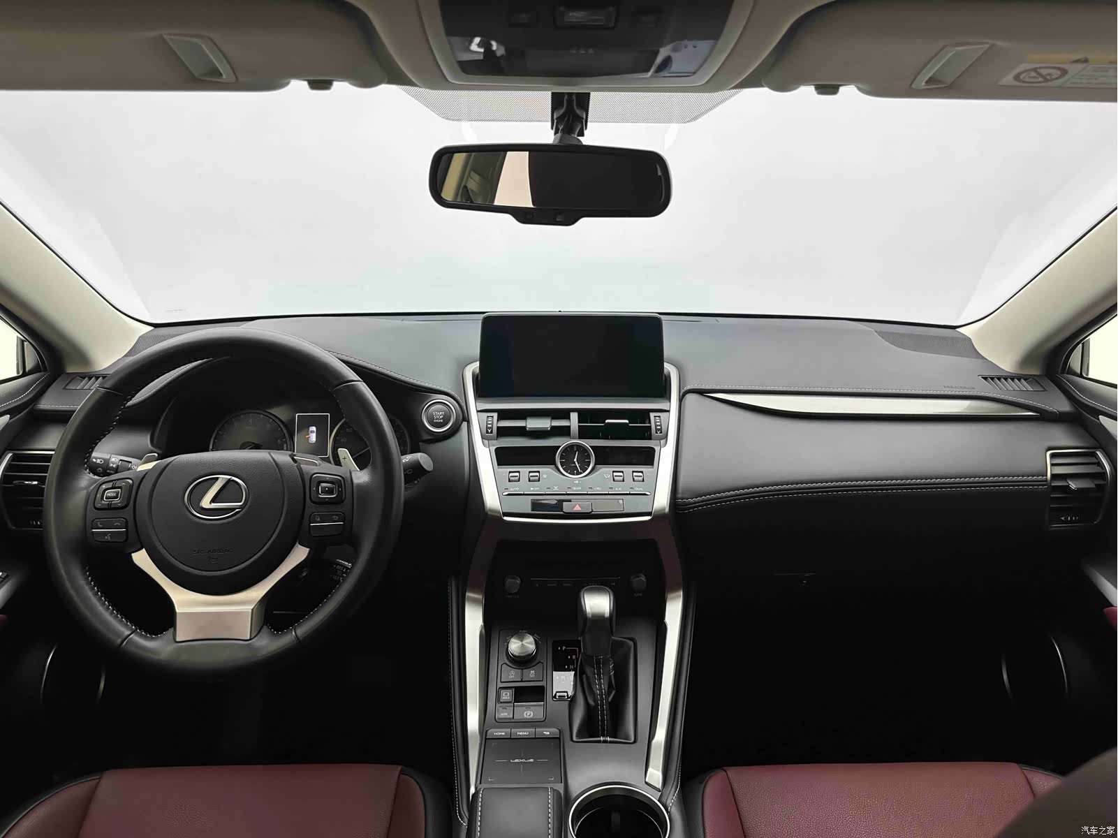 Lexus NX, 2021 15