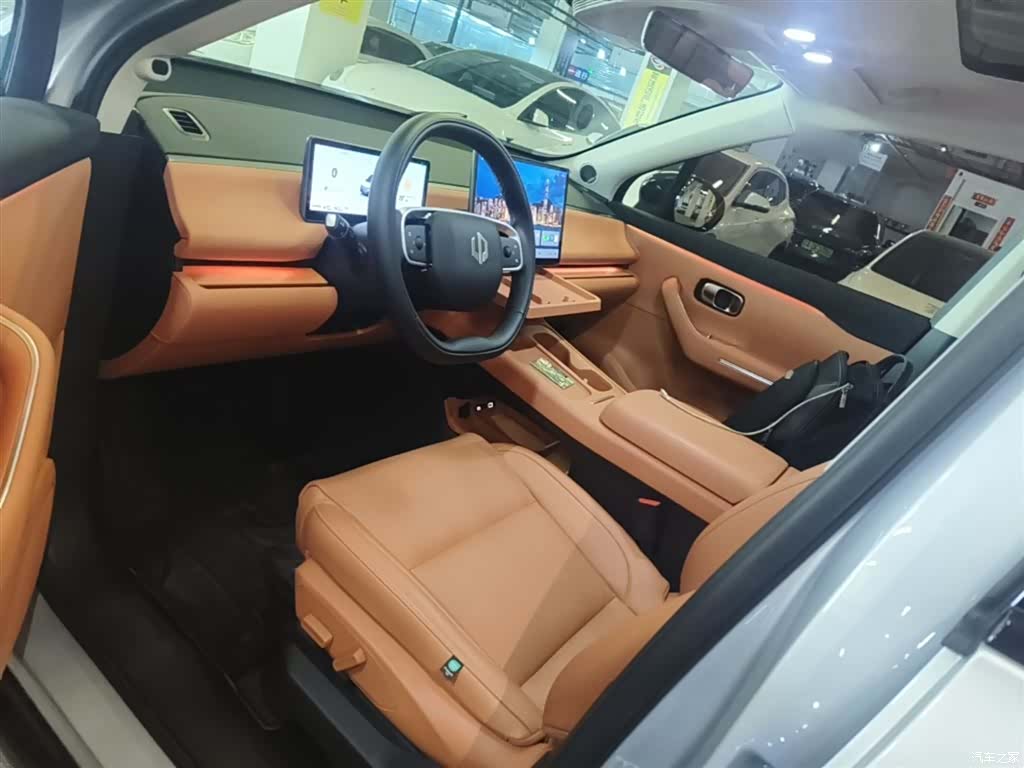 Leapmotor C16, 2024 15