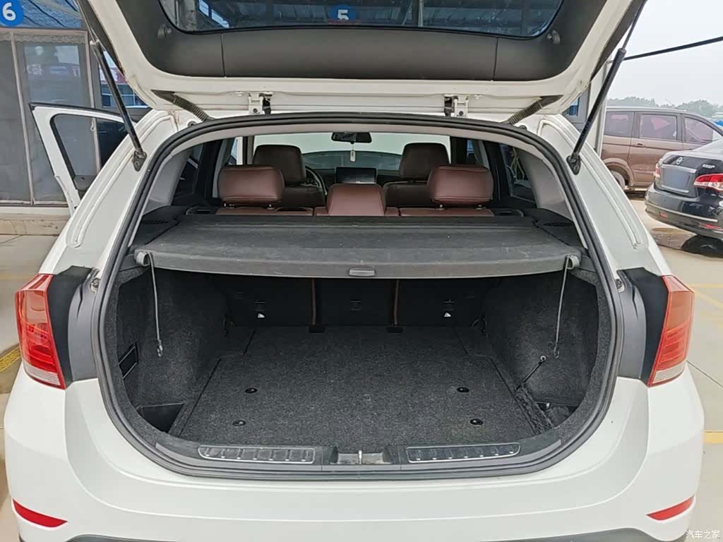BMW X1, 2015 19