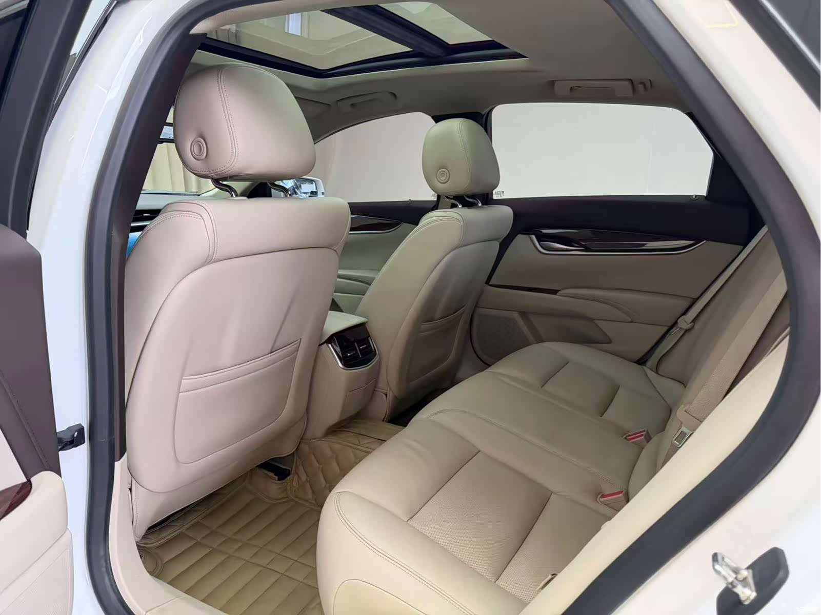 Cadillac XTS, 2016 3