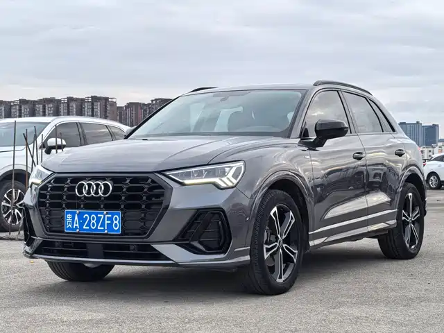 Audi Q3 2021 — купить из Китая под заказ