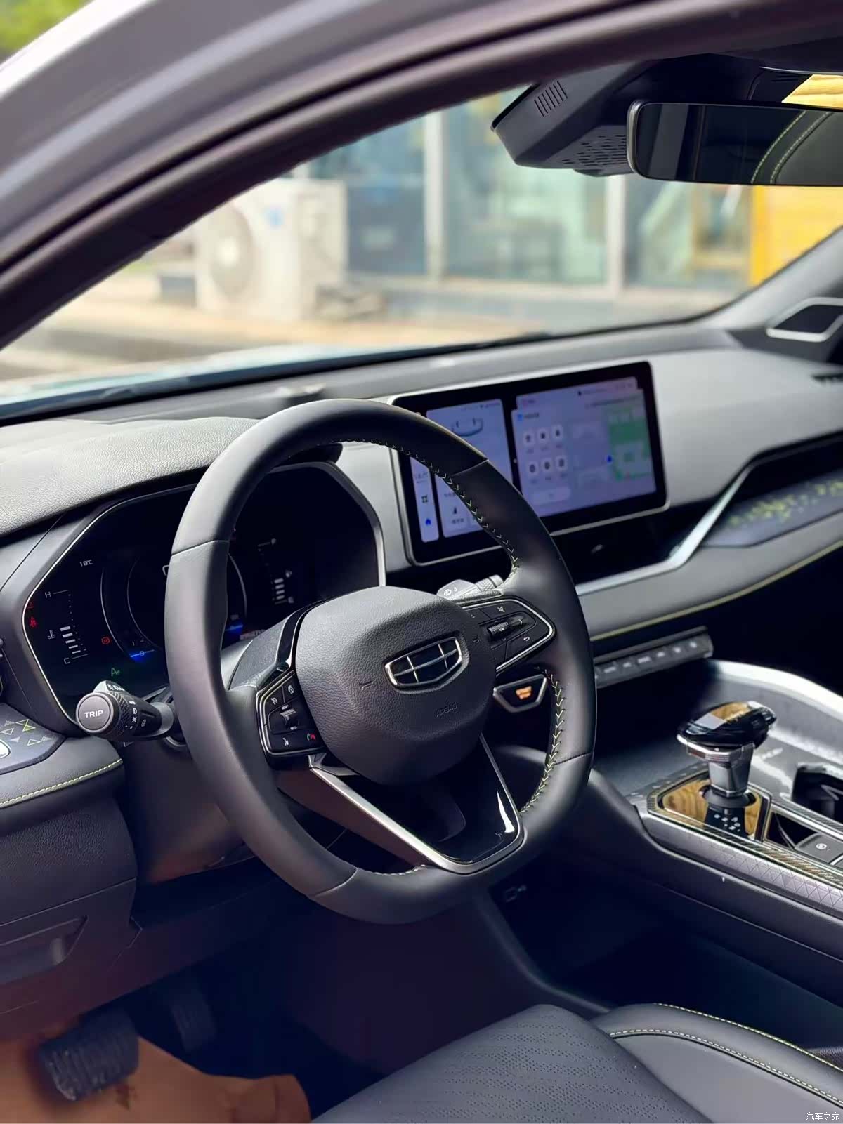 Geely Preface, 2024 15