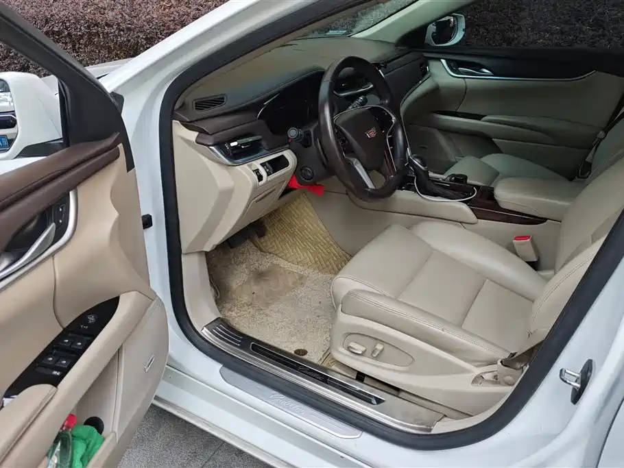 Cadillac XTS