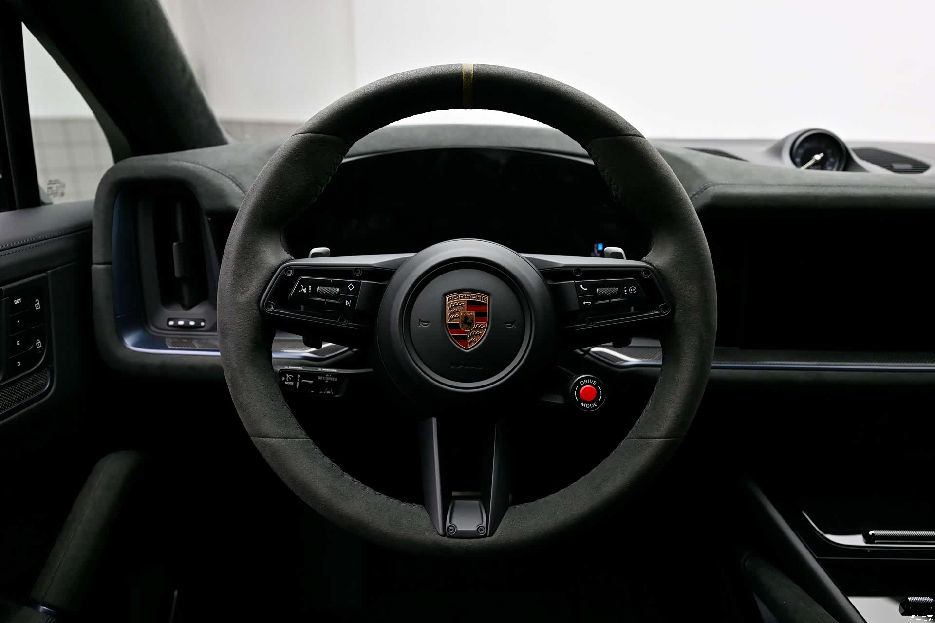 Porsche Cayenne, 2024 9