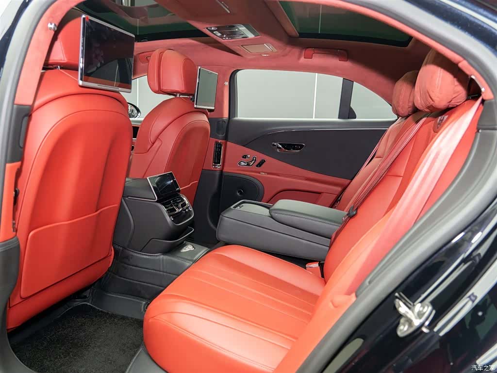Bentley Flying Spur, 2021 12