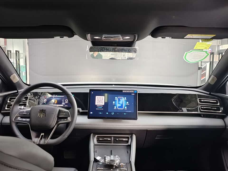 BYD Qin L BYD Qin L