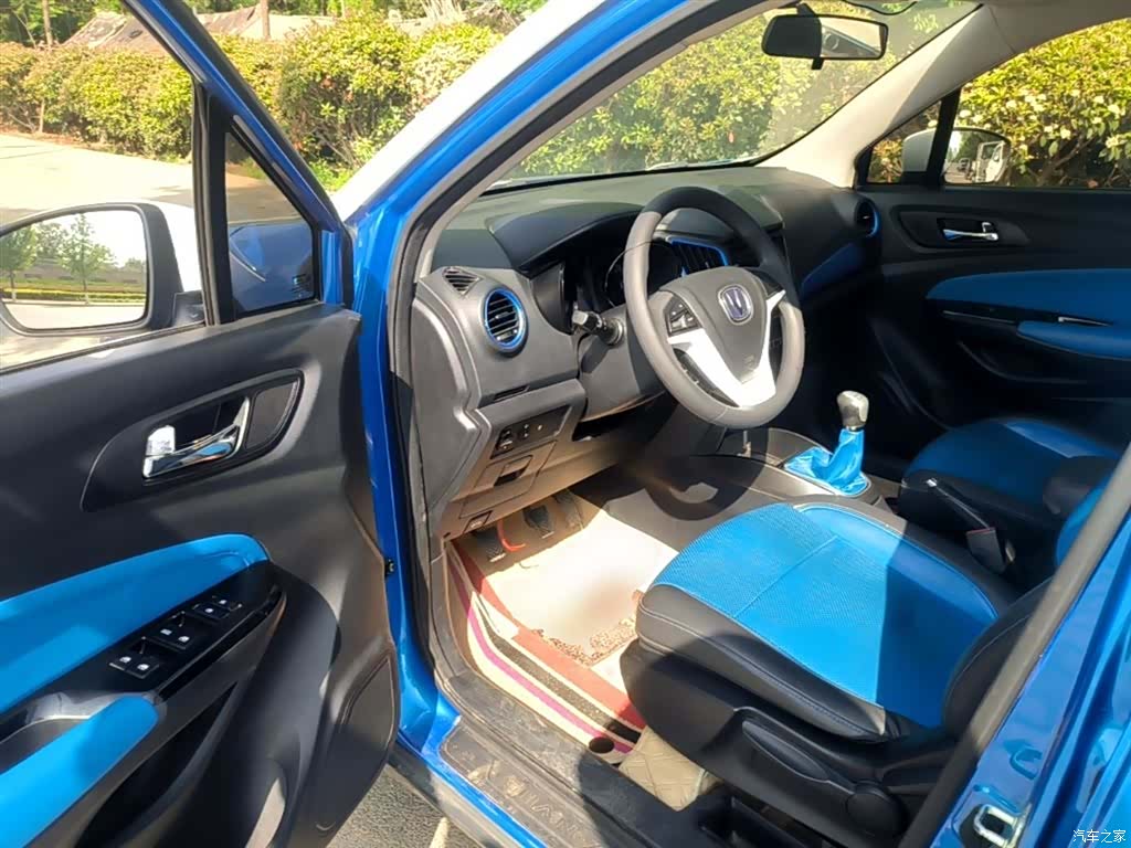 Changan CS15, 2016 16