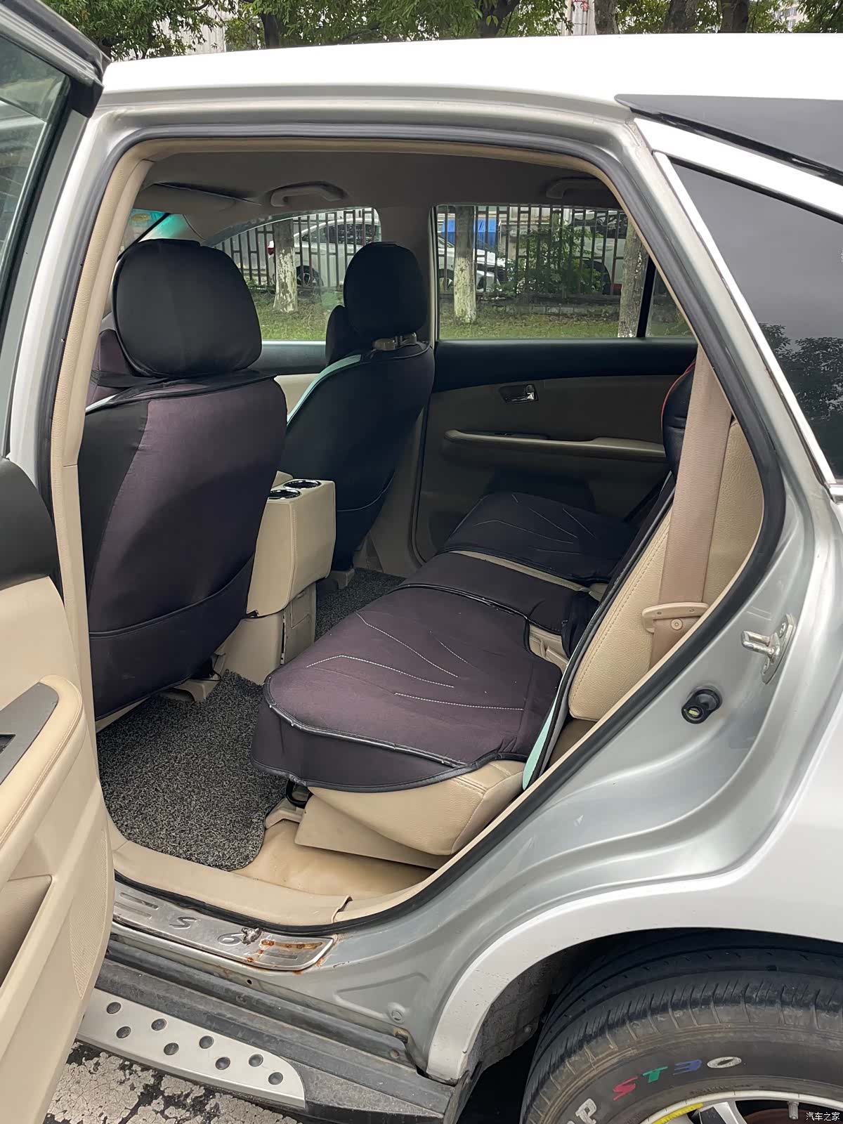BYD S6, 2012 9