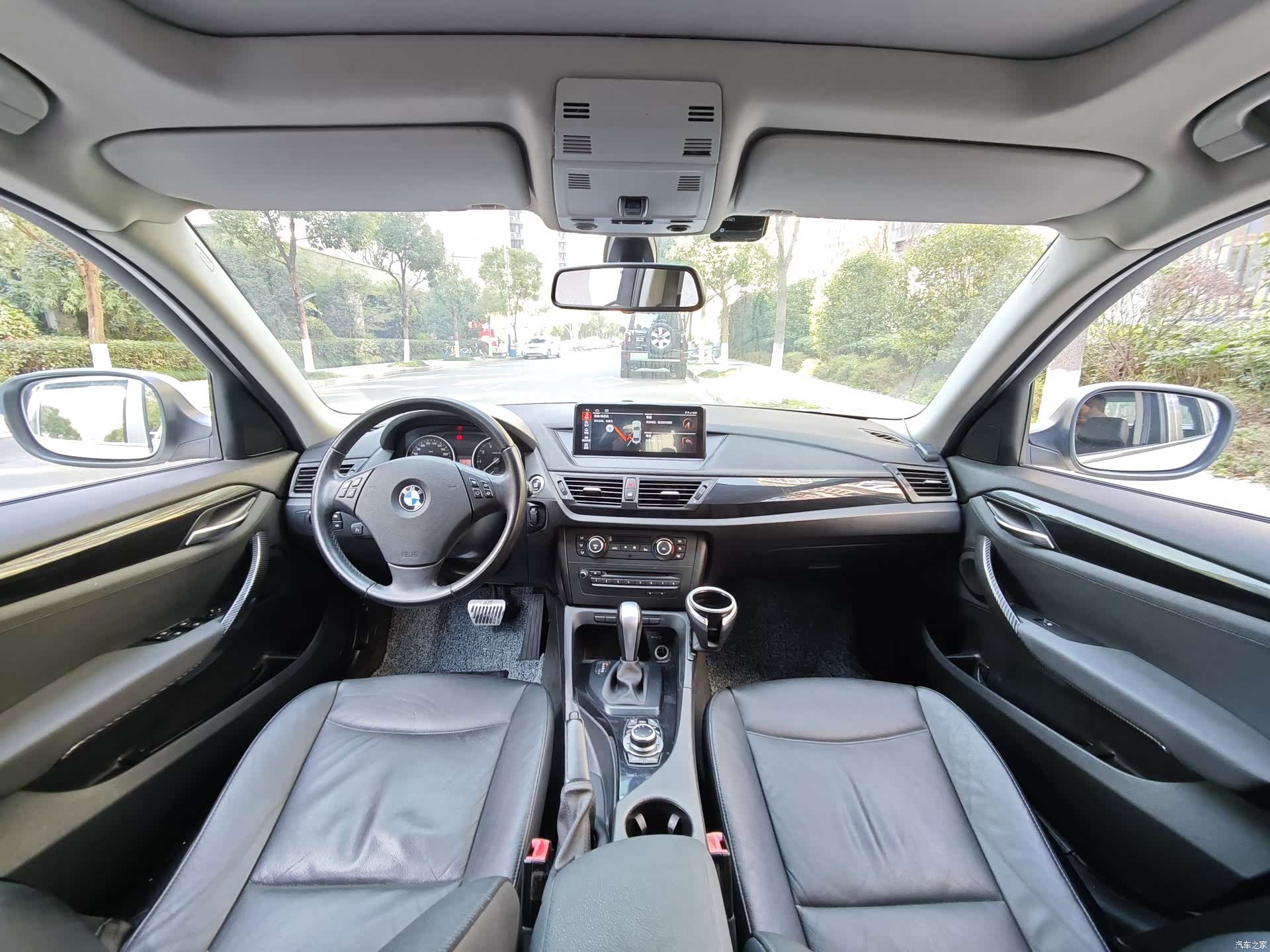 BMW X1, 2011 10