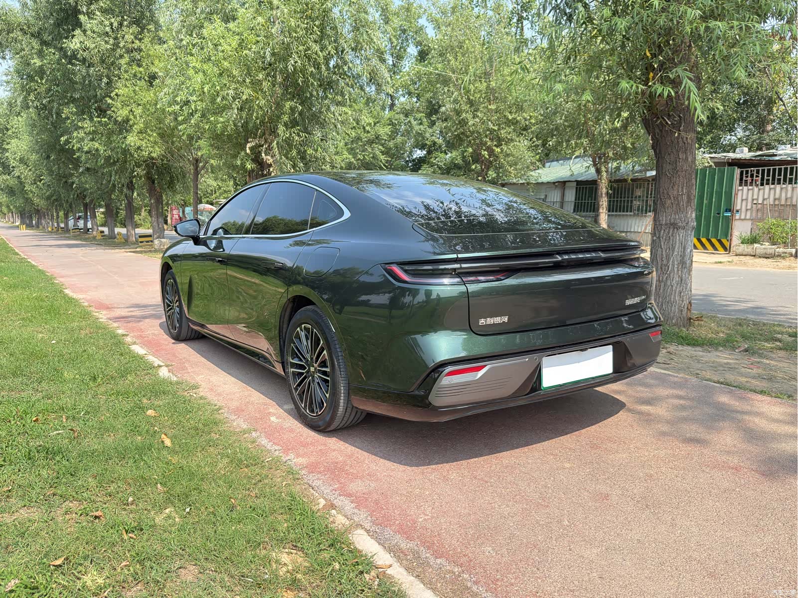Geely 8, 2025 11