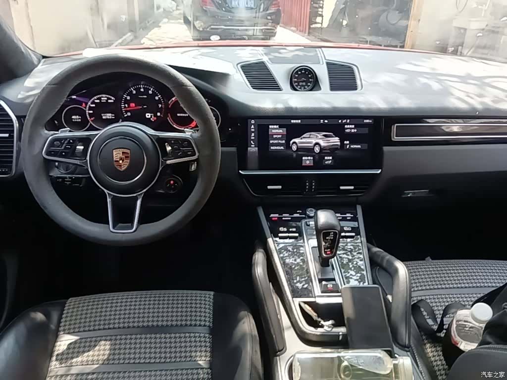 Porsche Cayenne, 2020 10