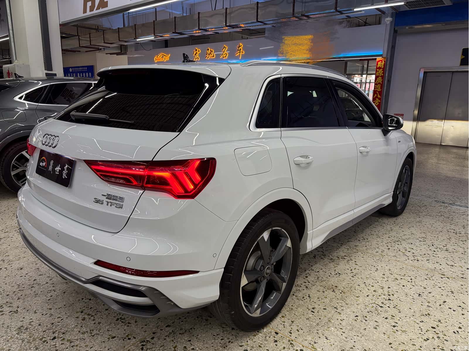 Audi Q3, 2022 6