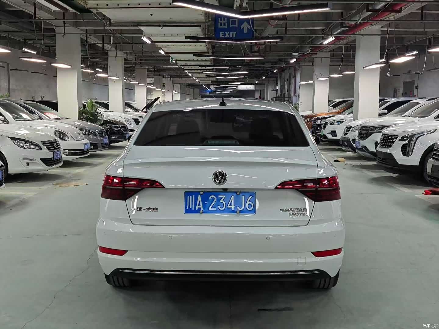Volkswagen Sagitar, 2022 4