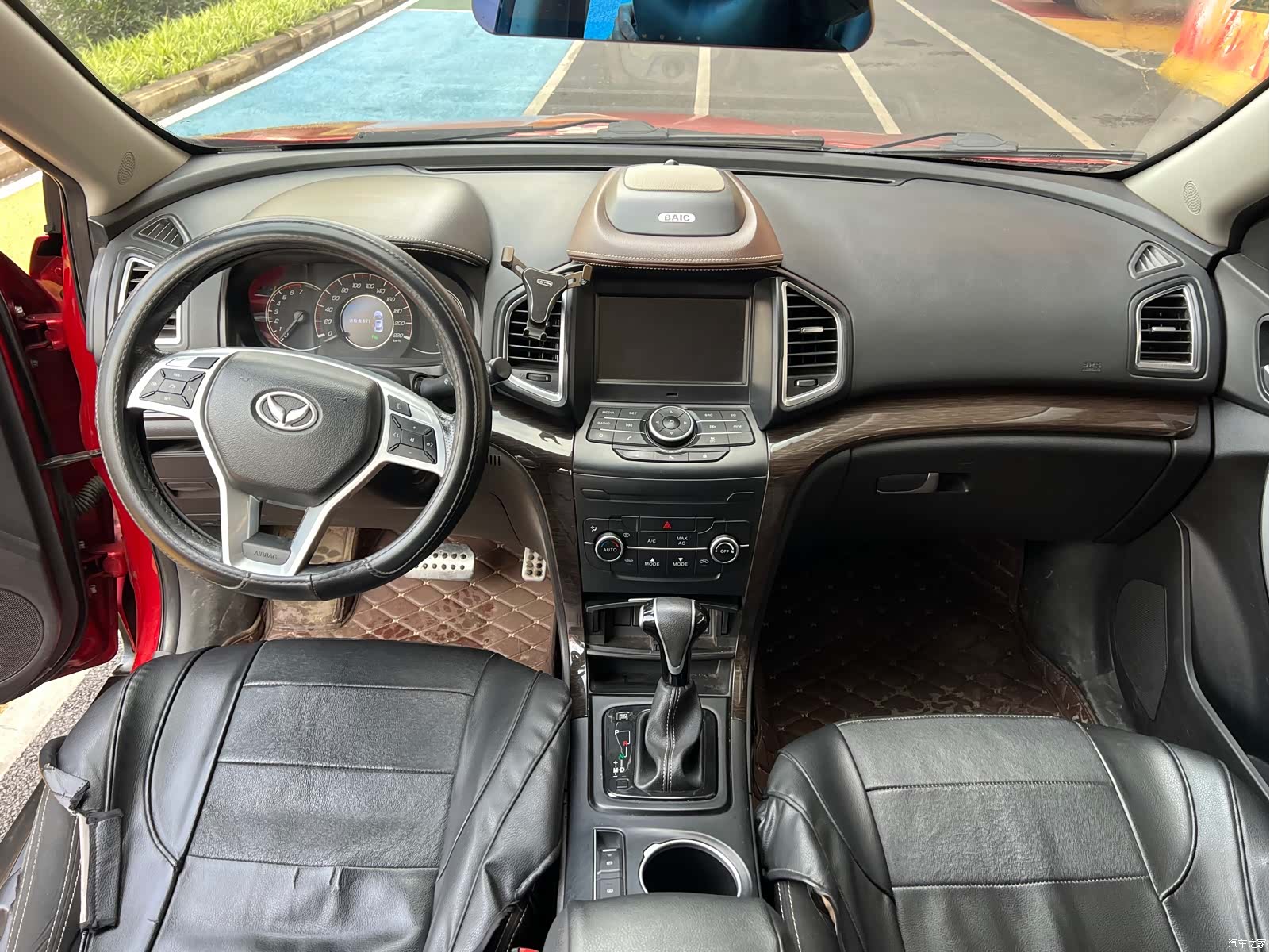 BAIC S6, 2016 13