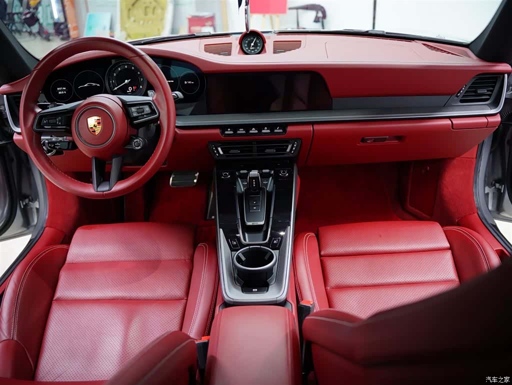Porsche 911, 2021 39