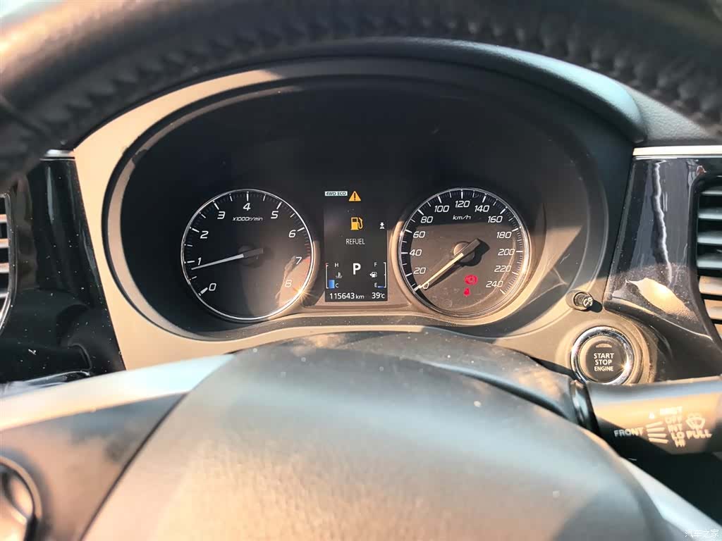 Mitsubishi Outlander, 2015 11