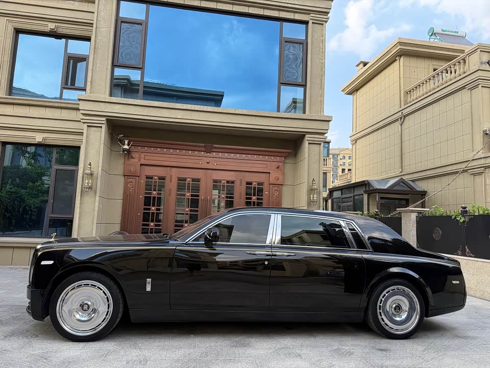 Rolls-Royce Phantom