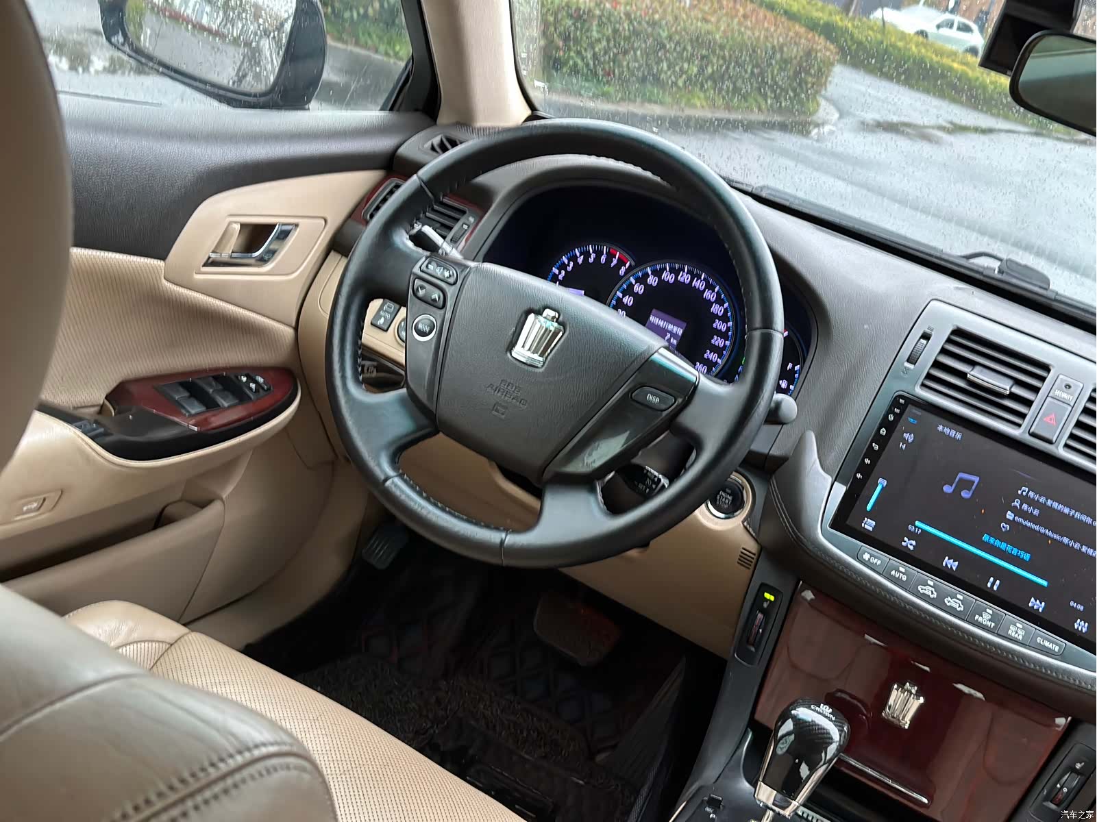Toyota Crown, 2012 14