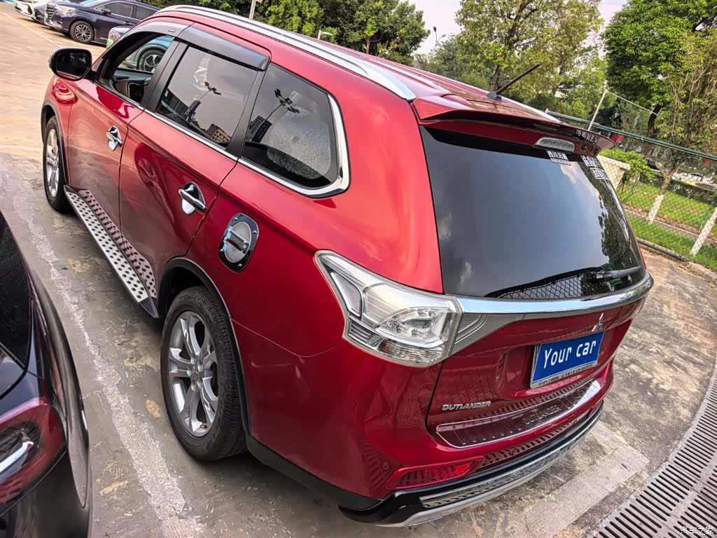 Mitsubishi Outlander, 2015 4
