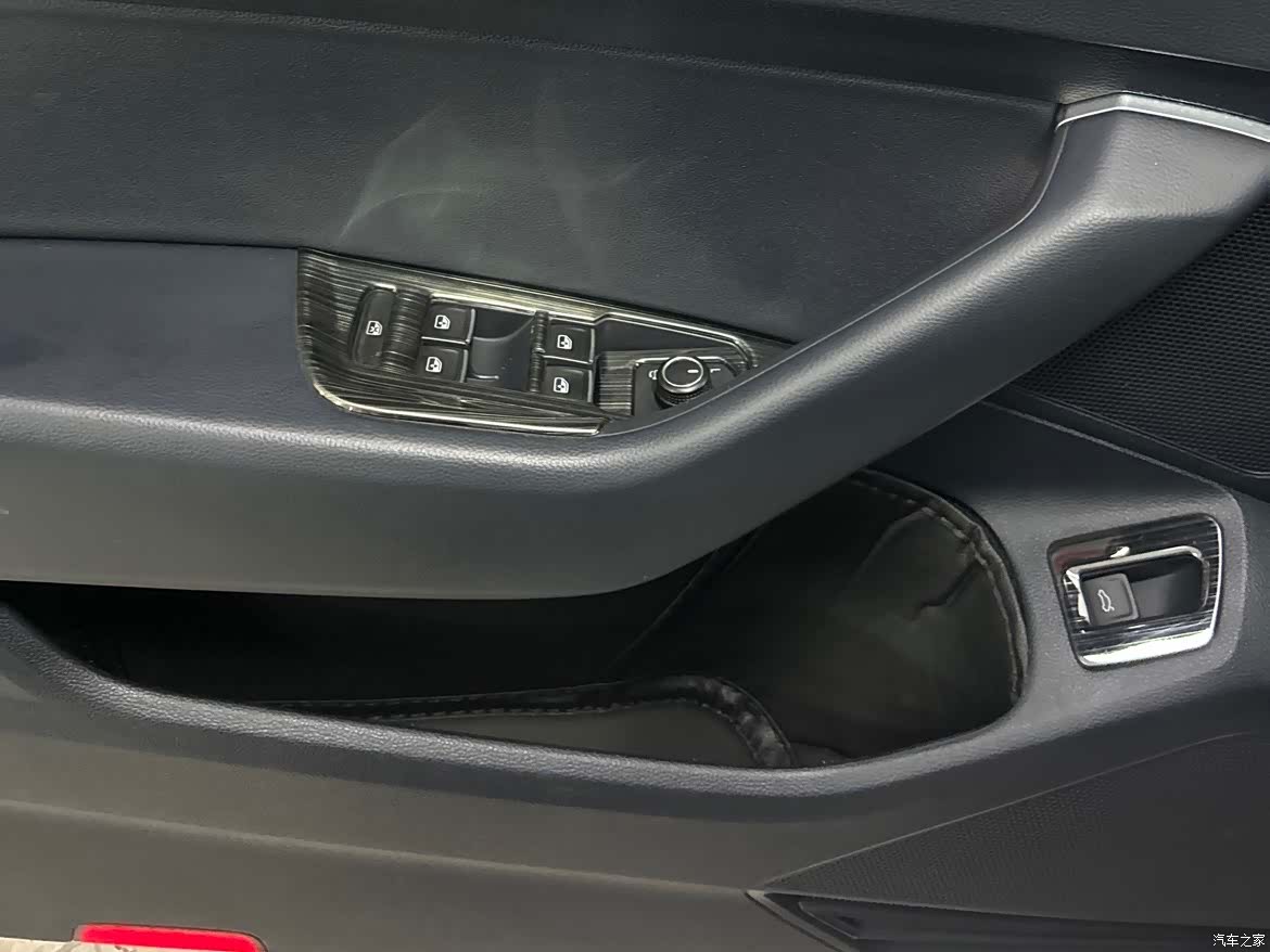 Volkswagen Magotan, 2017 14