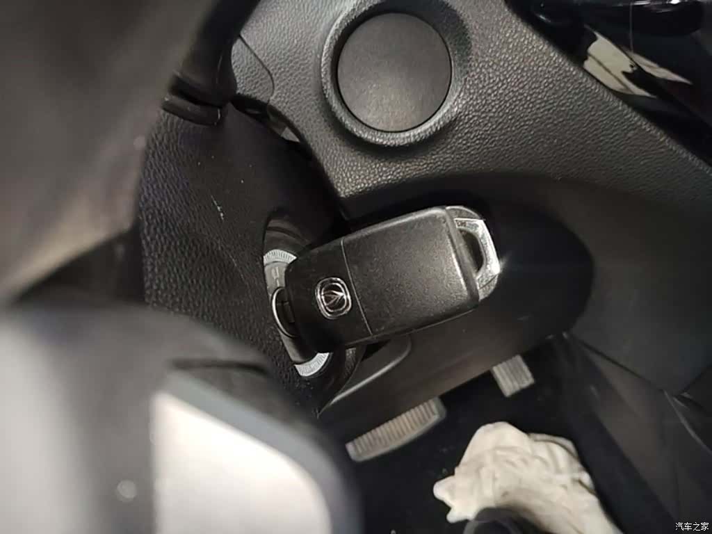 Changan CS15, 2016 9