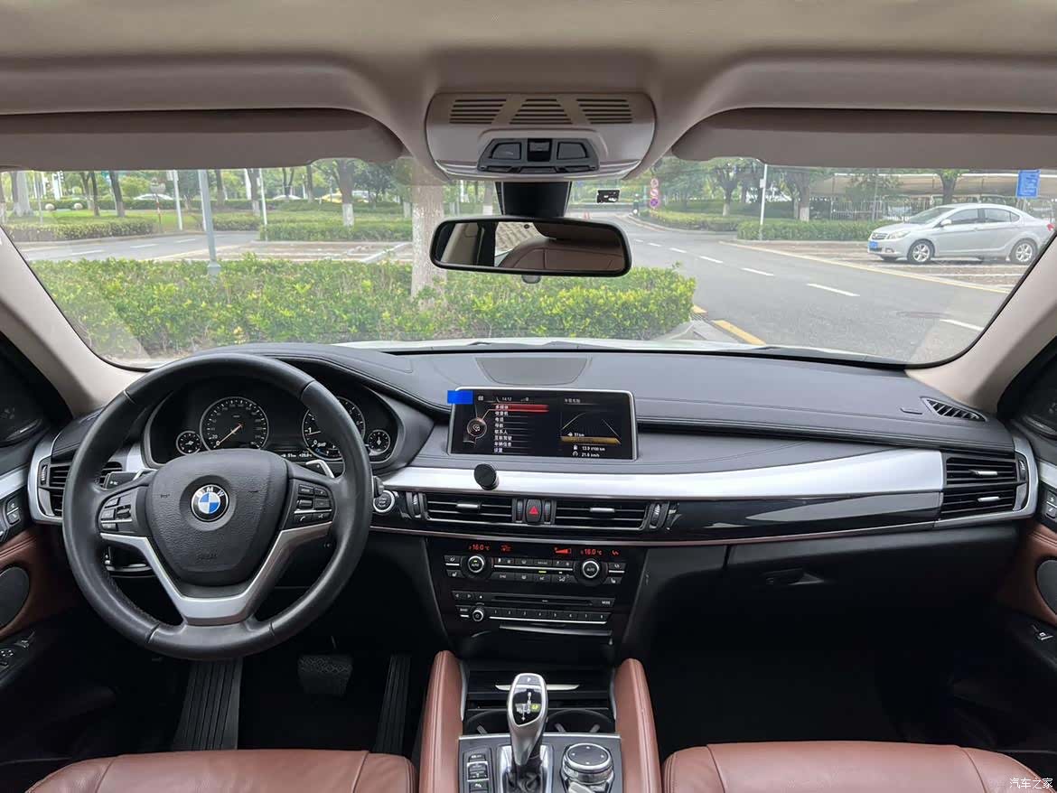 BMW X6, 2015 10