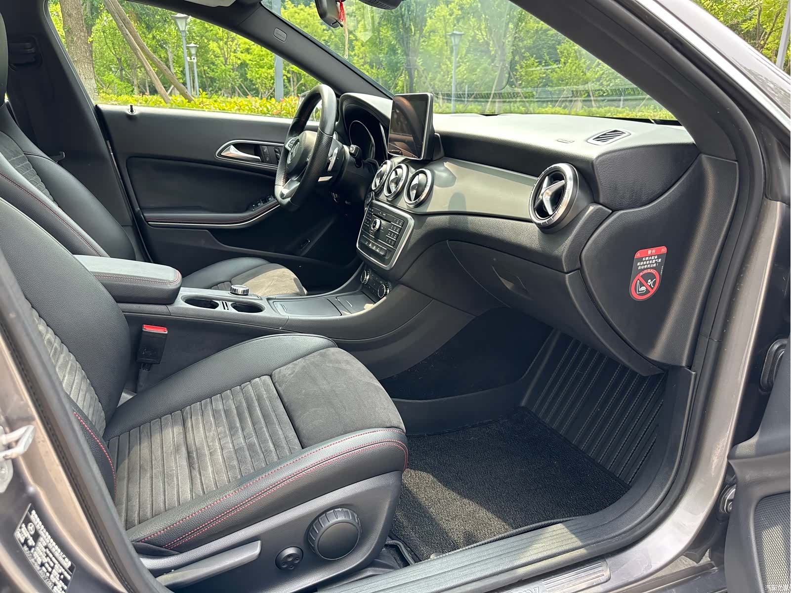 Mercedes-Benz CLA, 2016 9